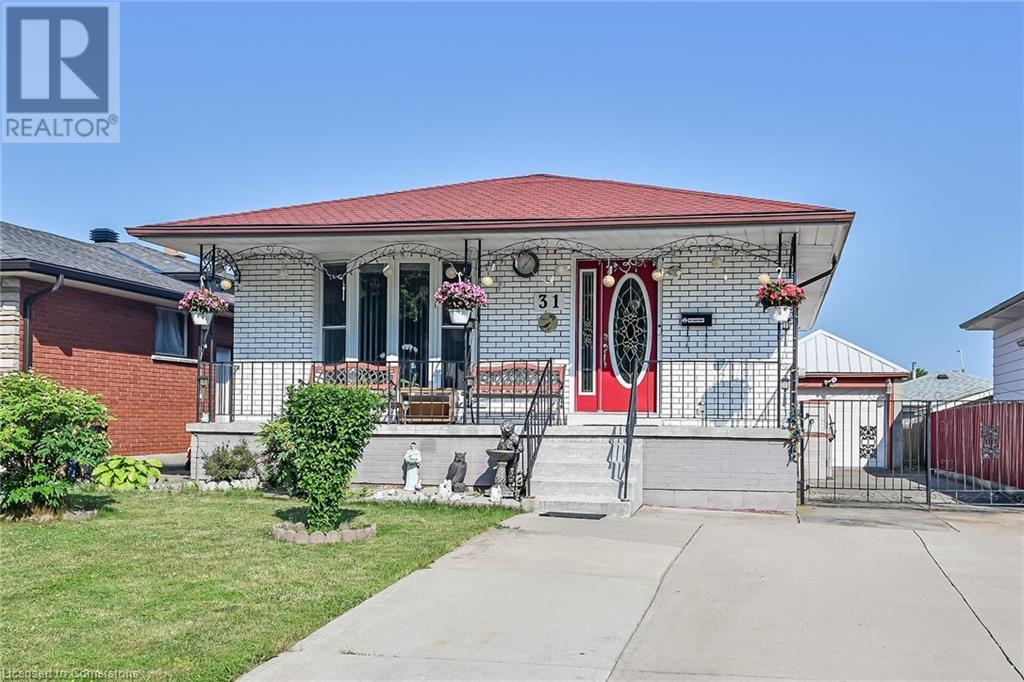 Photo 2 of 31 Summercrest Drive, Hamilton ON