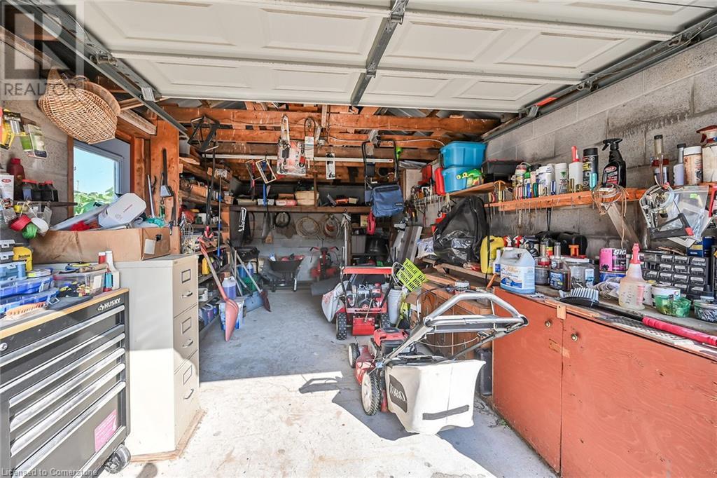 Photo 40 of 31 Summercrest Drive, Hamilton ON