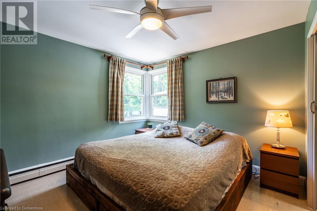 Photo 12 of 458 Elwood Road, Burlington ON