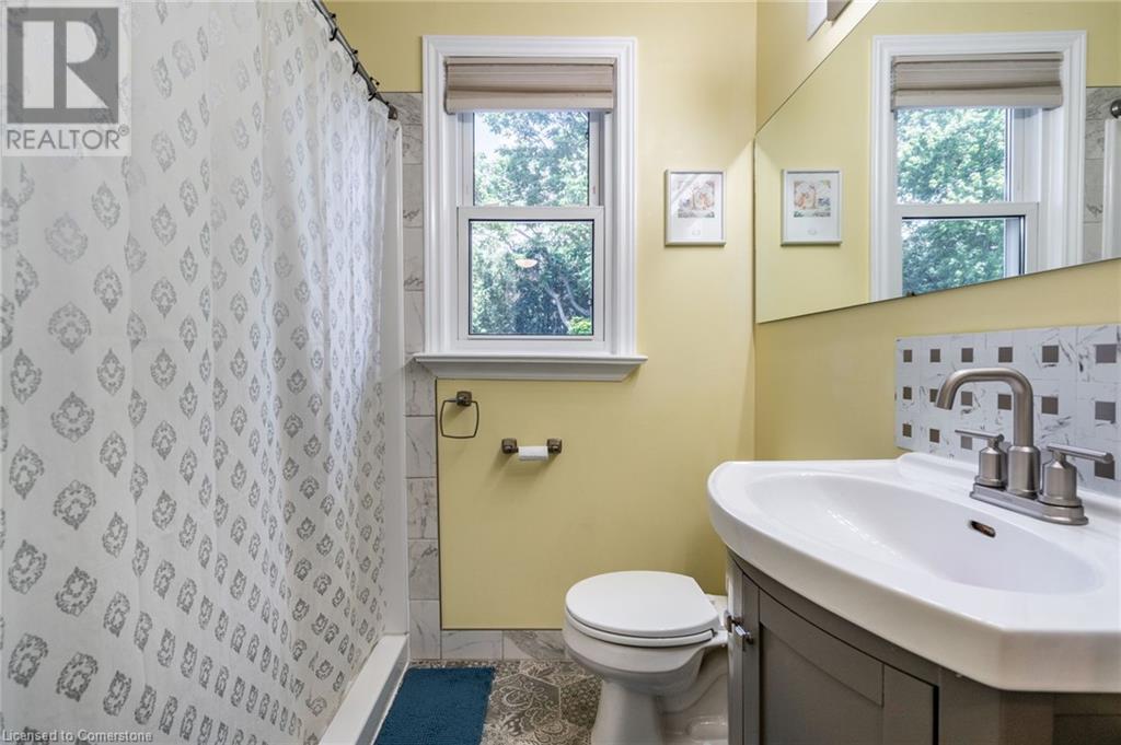 Photo 18 of 458 Elwood Road, Burlington ON