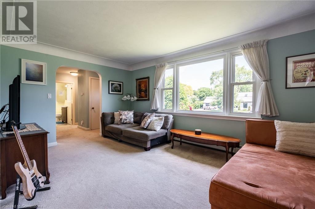 Photo 9 of 458 Elwood Road, Burlington ON
