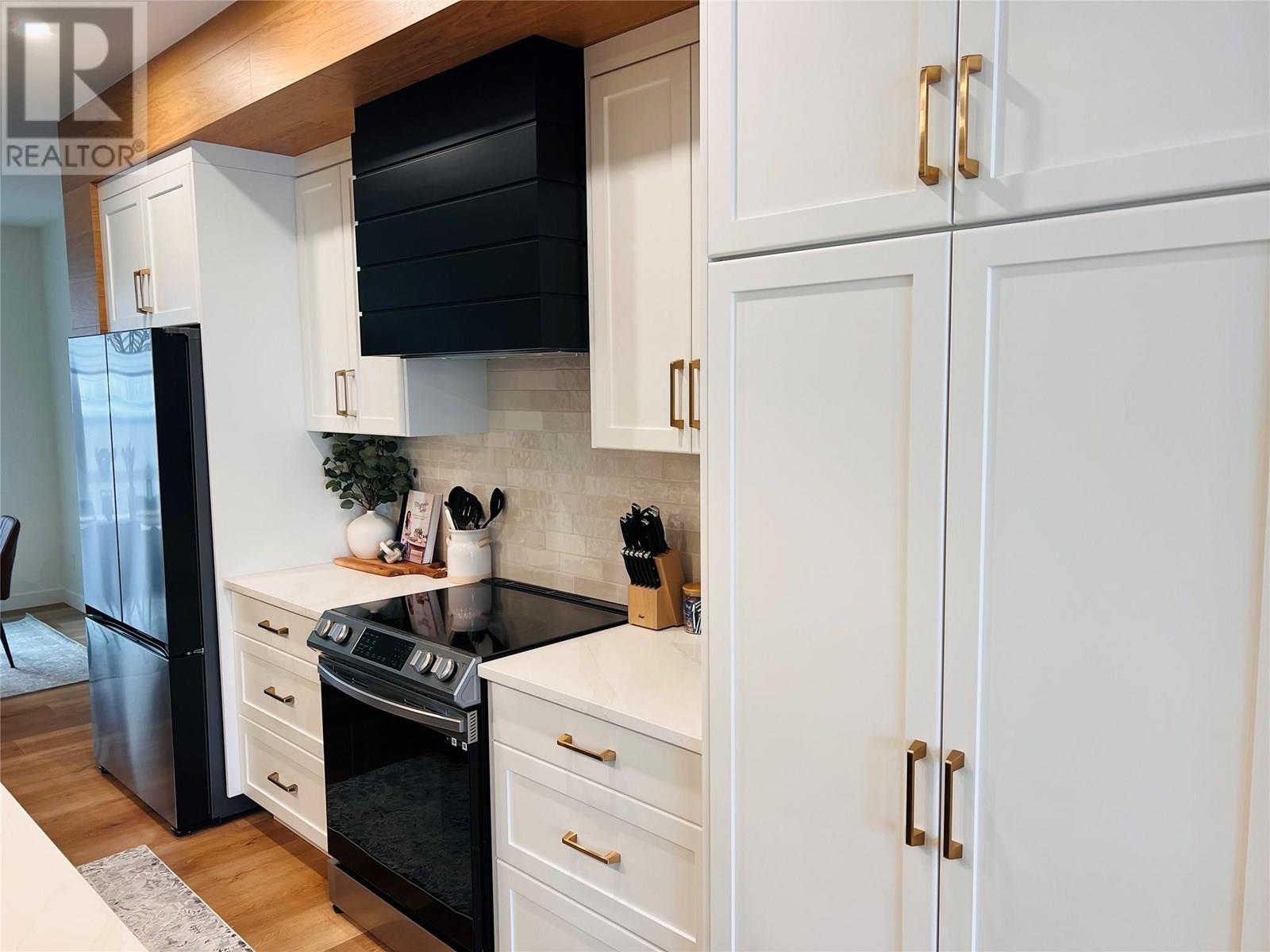 Photo 7 of 510 14th Street Unit 403, Invermere BC
