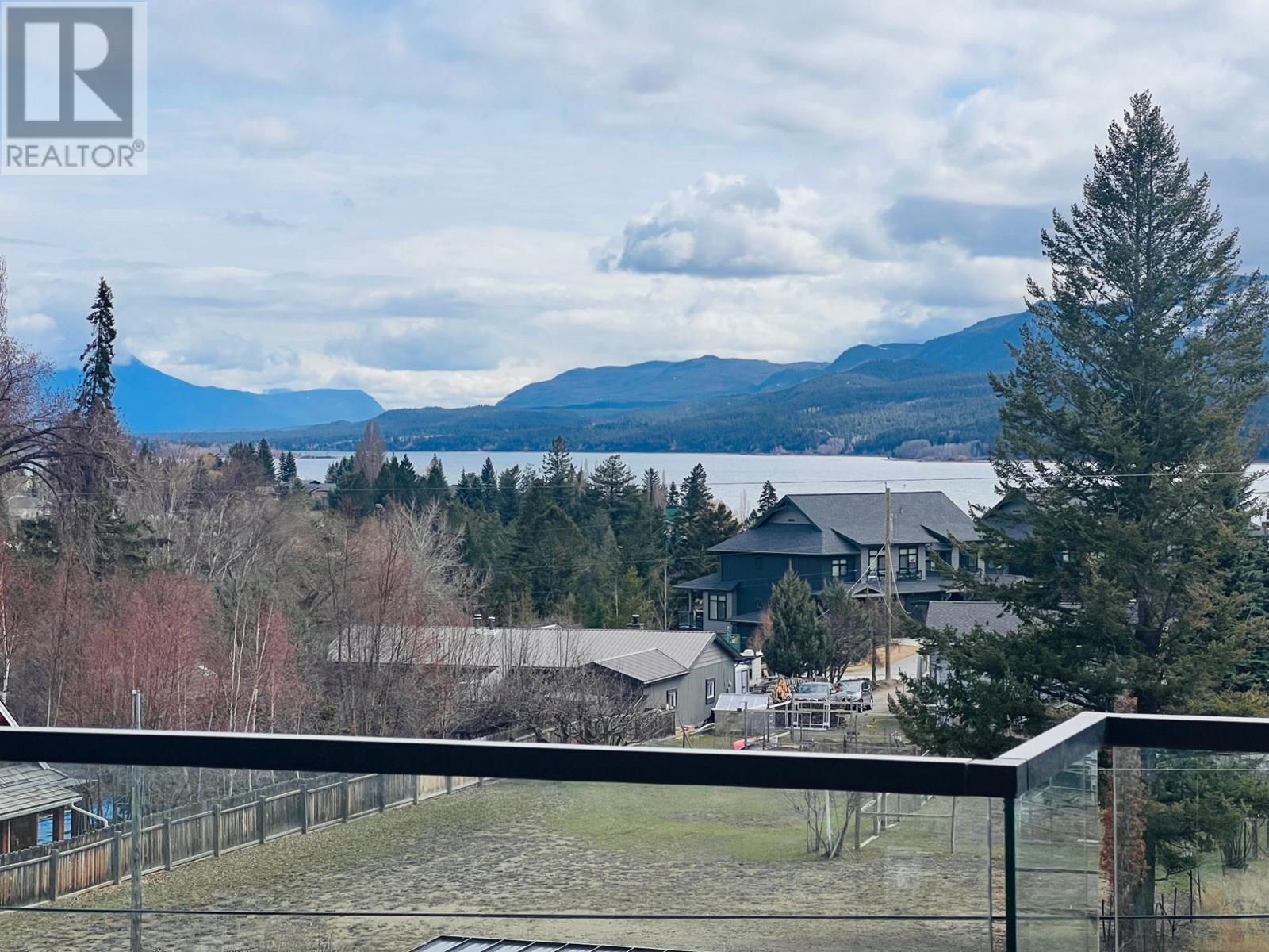 Photo 30 of 510 14th Street Unit 403, Invermere BC