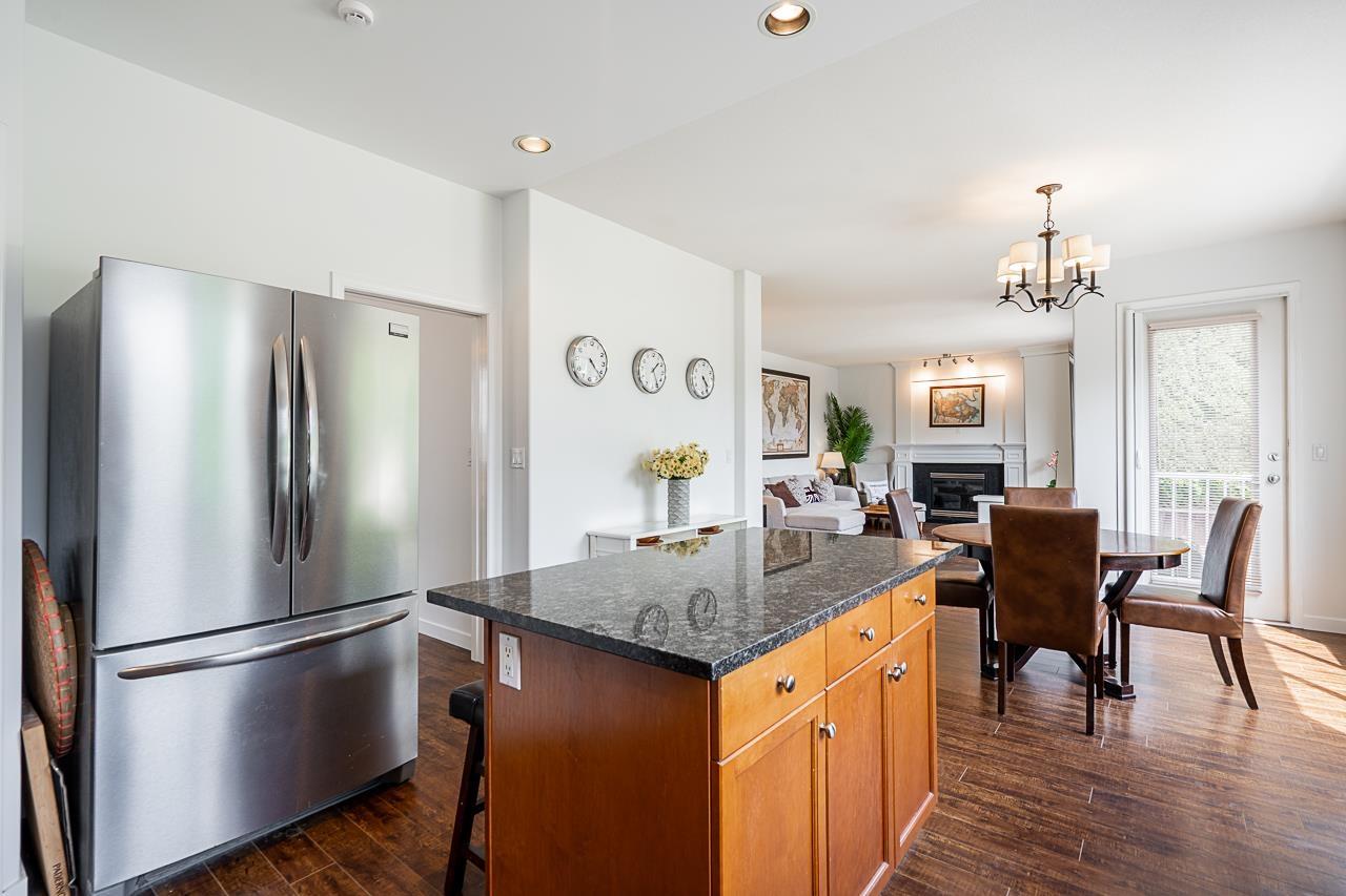 Photo 10 of 10258 167 A Street, Surrey BC