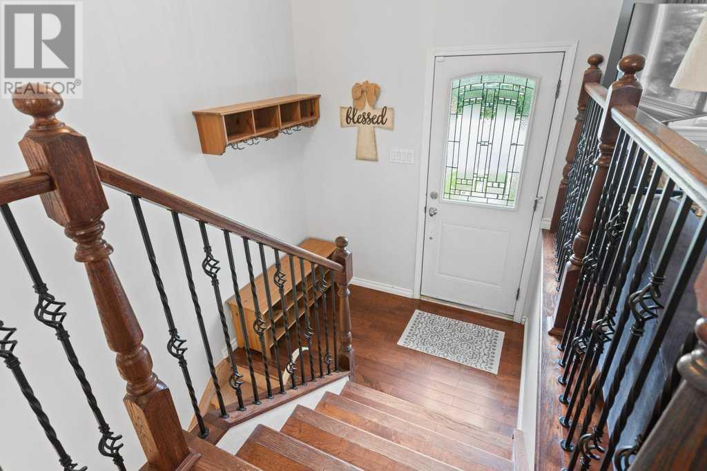 Single Family House Bi-level for Sale in  Allan Crescent SE Acadia Calgary 