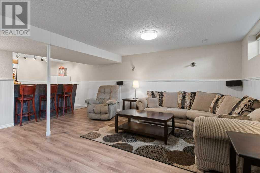Single Family House Bi-level for Sale in  Allan Crescent SE Acadia Calgary 