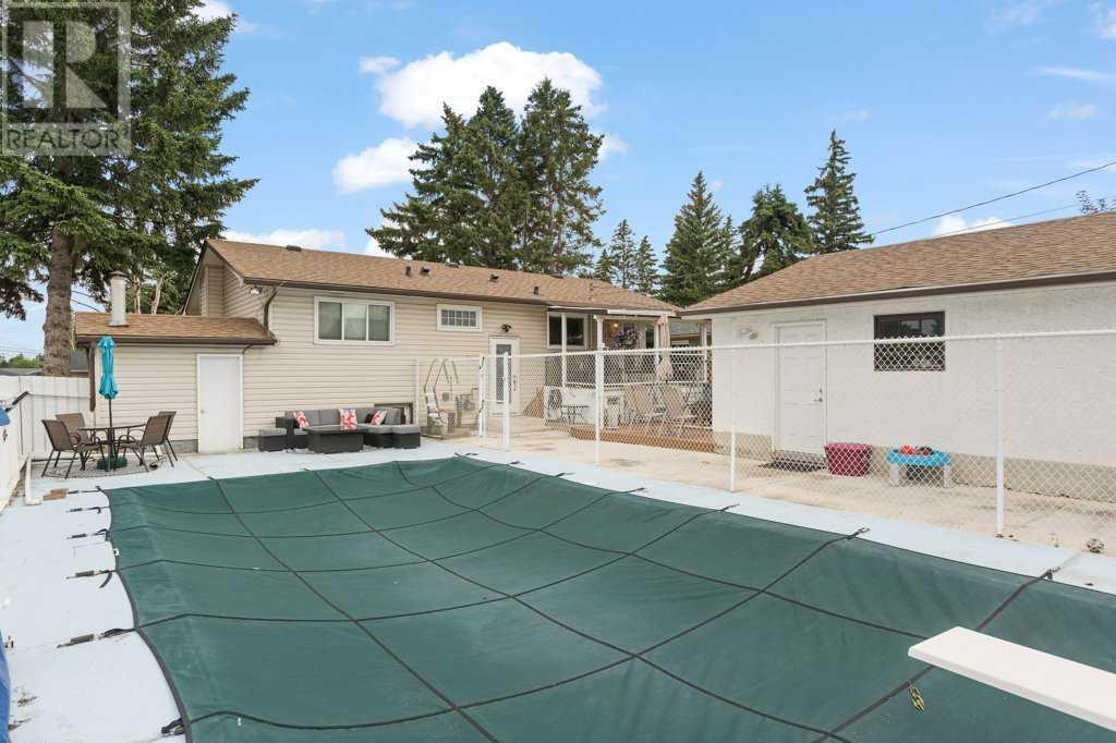 Single Family House Bi-level for Sale in  Allan Crescent SE Acadia Calgary 