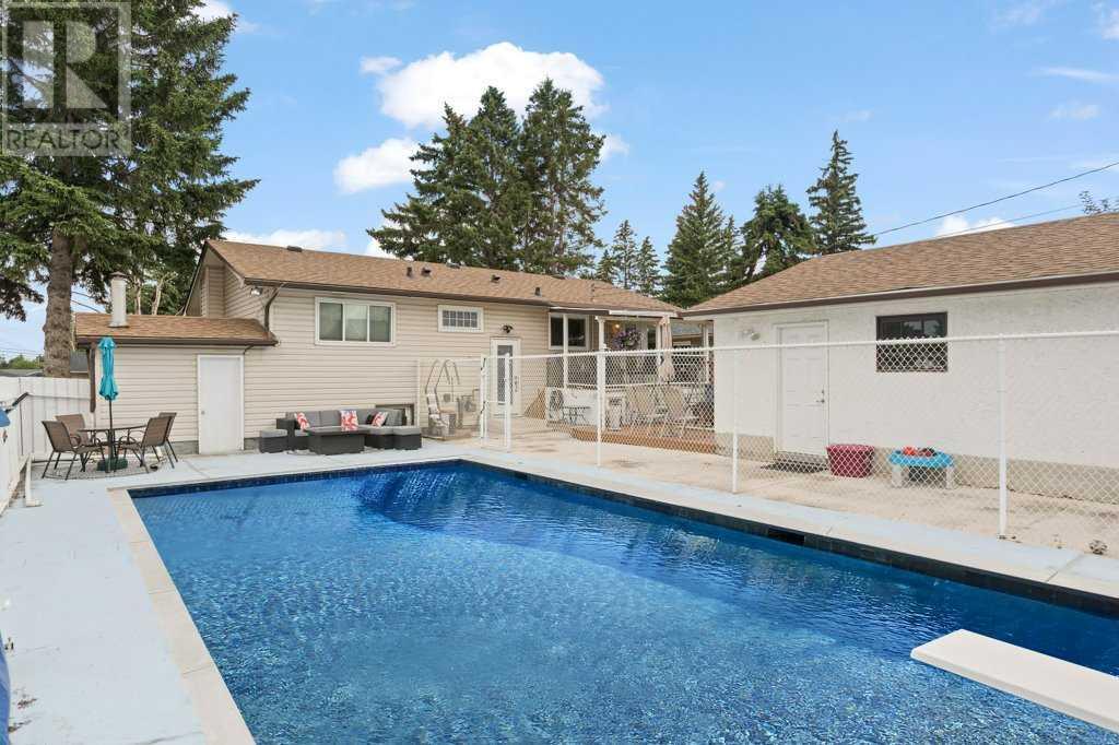 Single Family House Bi-level for Sale in  Allan Crescent SE Acadia Calgary 