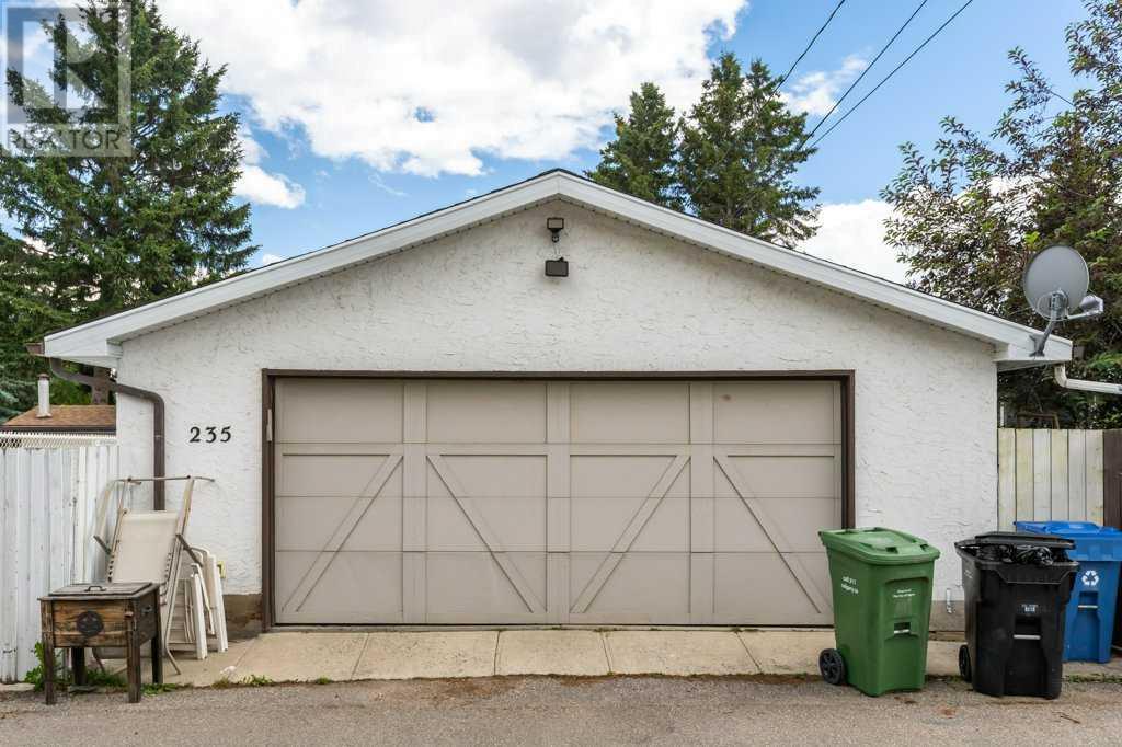 Single Family House Bi-level for Sale in  Allan Crescent SE Acadia Calgary 