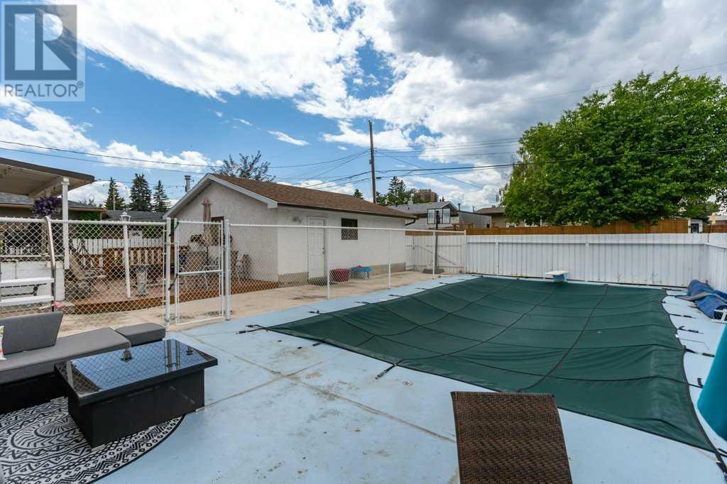 Single Family House Bi-level for Sale in  Allan Crescent SE Acadia Calgary 