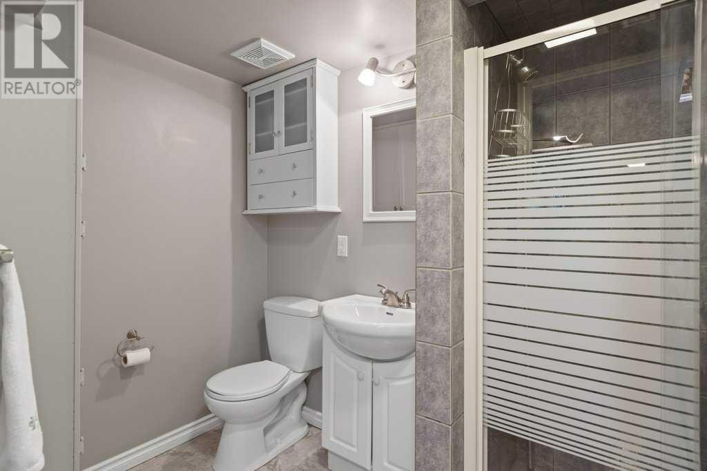 Single Family House Bi-level for Sale in  Allan Crescent SE Acadia Calgary 
