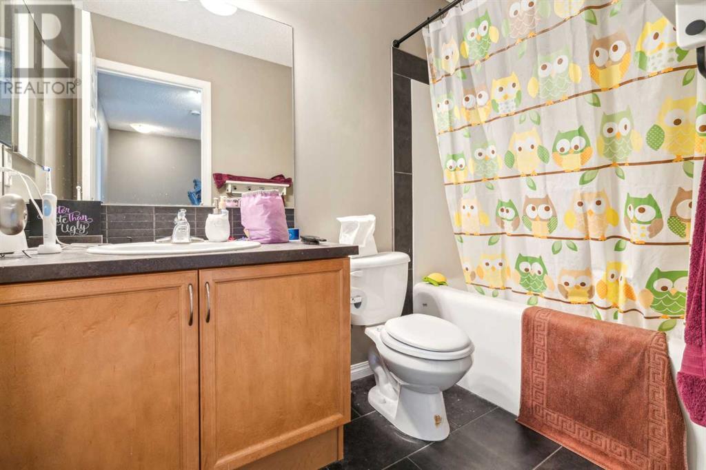 Single Family House for Sale in  New Brighton Gardens SE New Brighton Calgary 