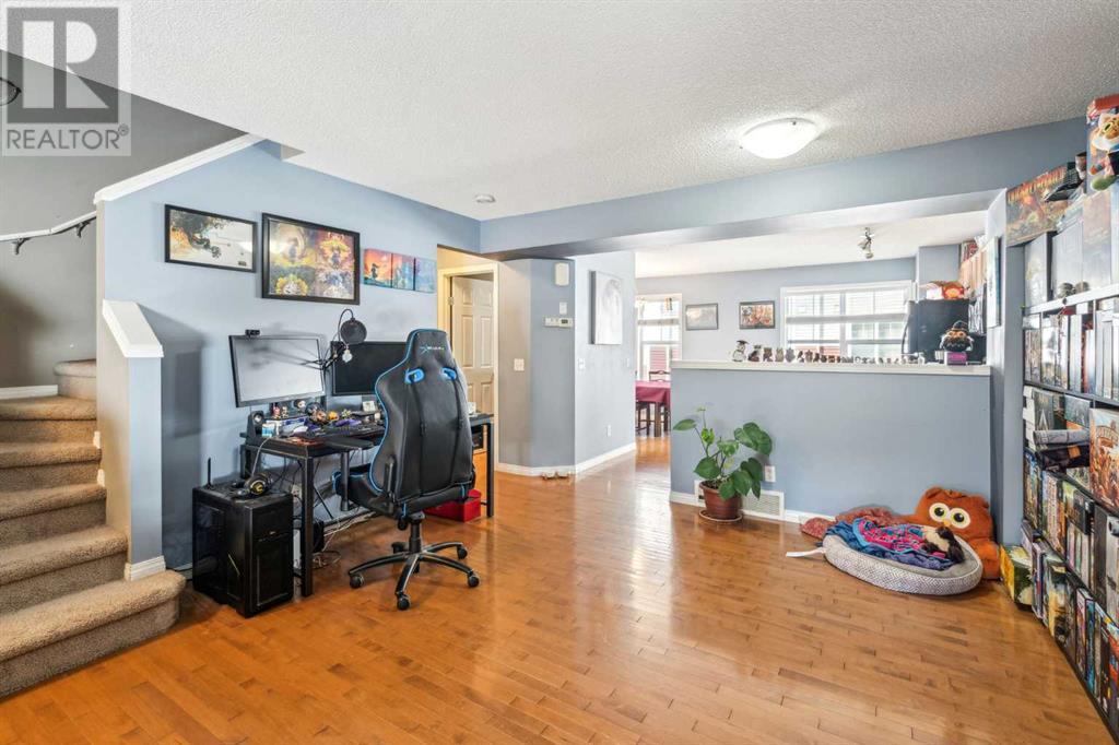Single Family House for Sale in  New Brighton Gardens SE New Brighton Calgary 