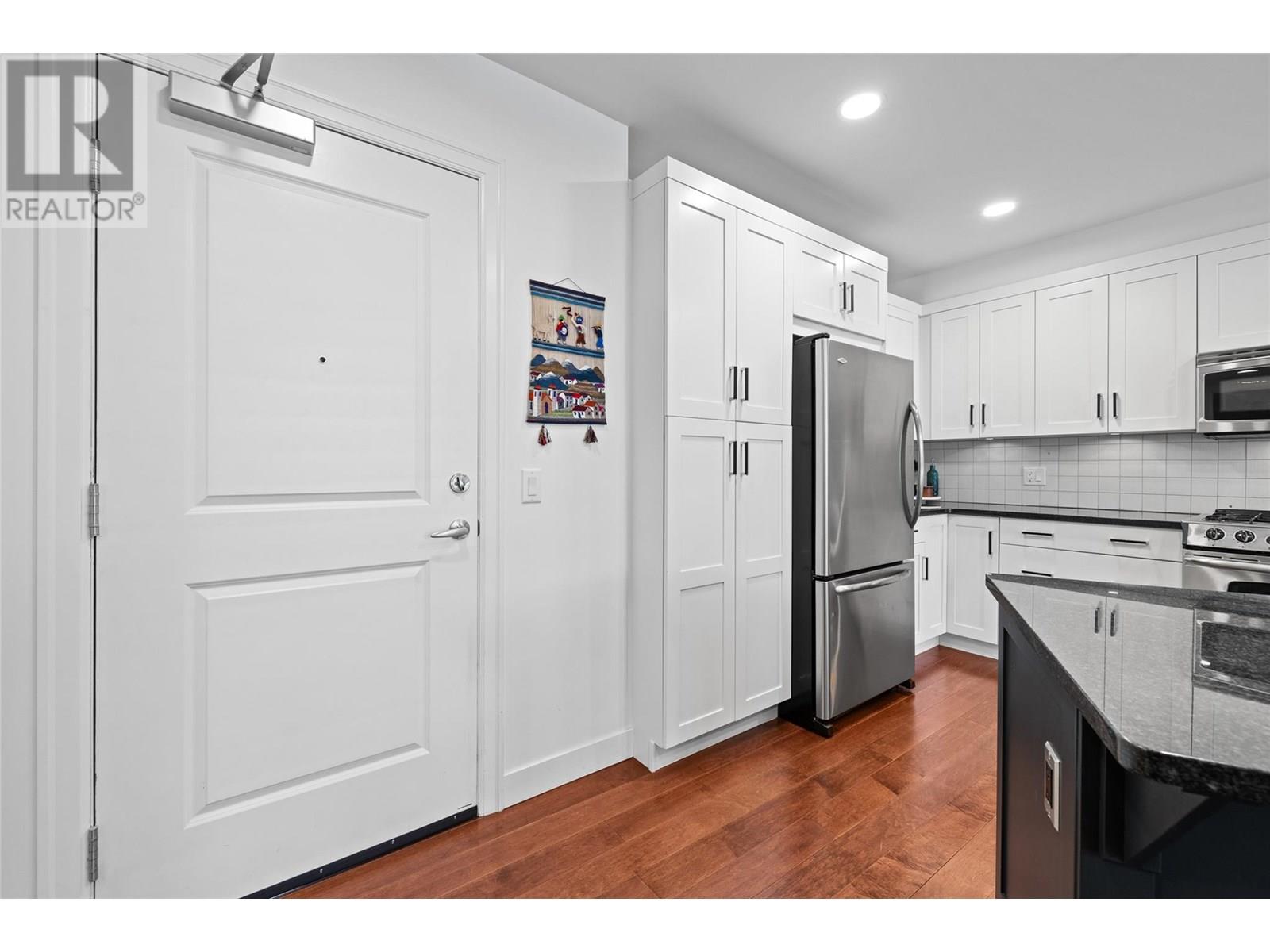 205 600 Sarsons Road, Kelowna