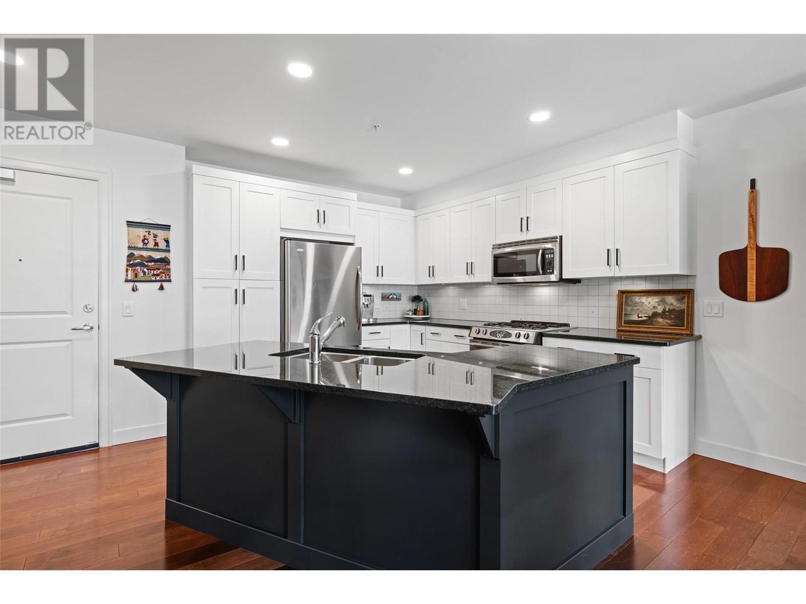 205 600 Sarsons Road, Kelowna