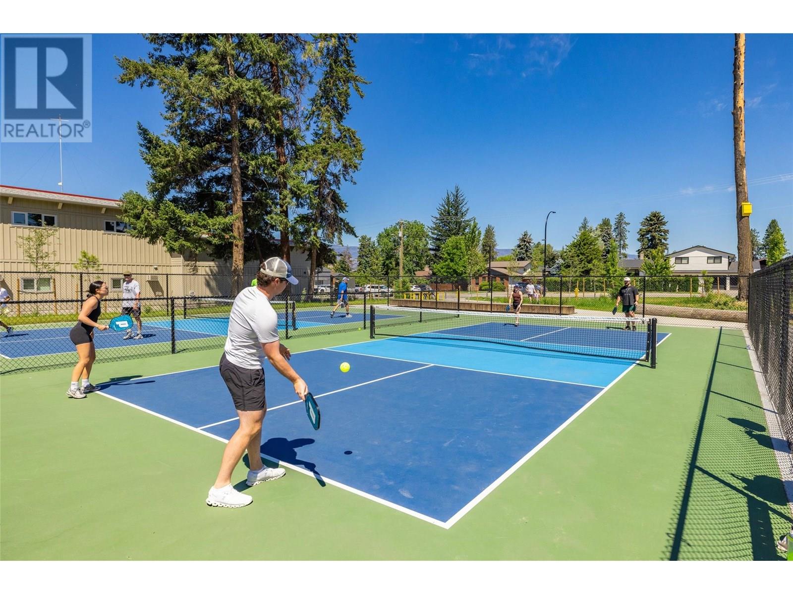 205 600 Sarsons Road, Kelowna