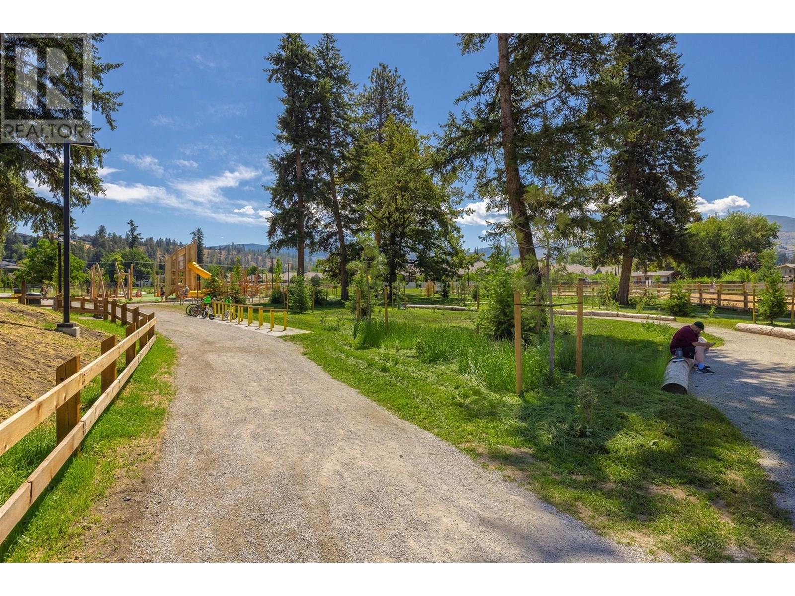 205 600 Sarsons Road, Kelowna