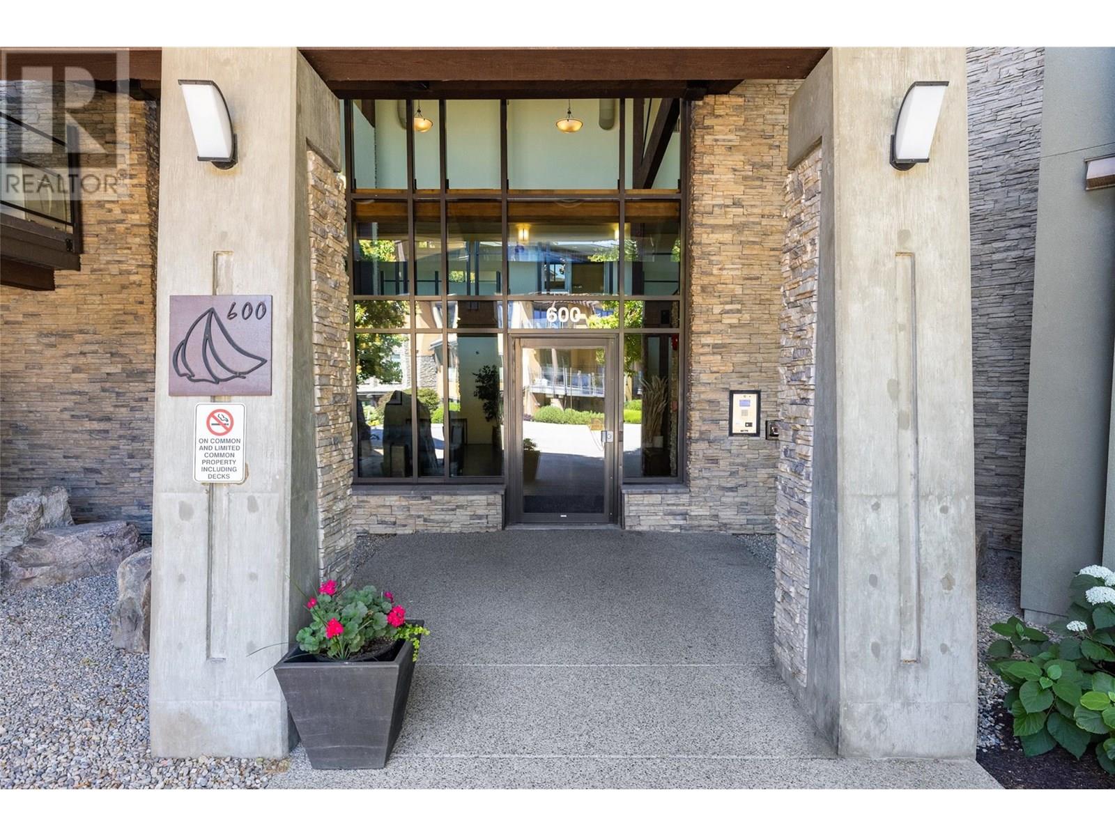 205 600 Sarsons Road, Kelowna