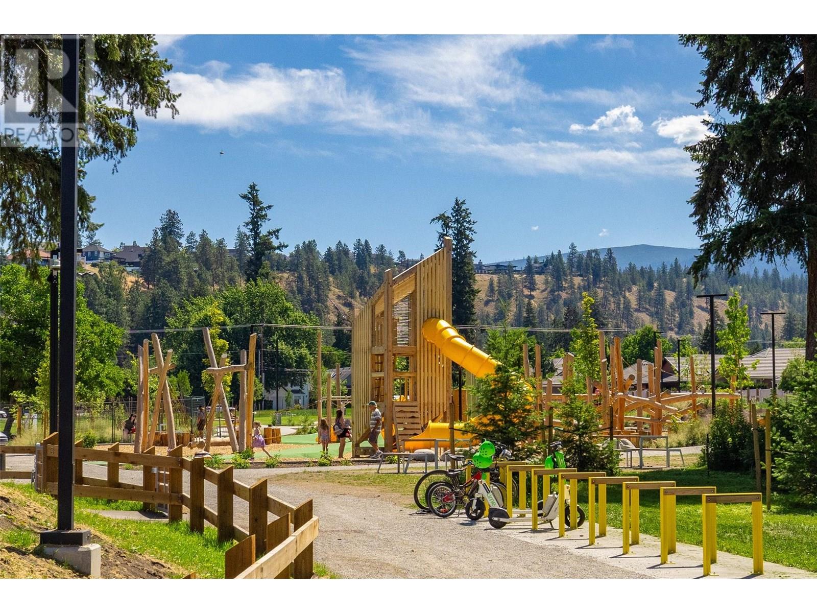 205 600 Sarsons Road, Kelowna