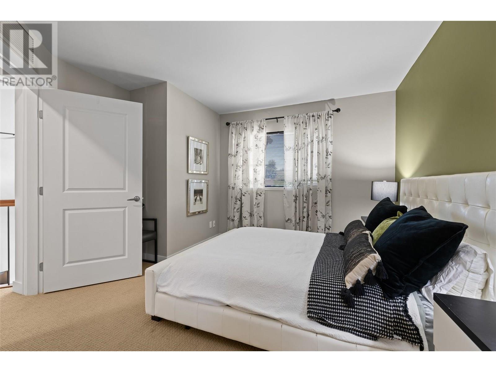 205 600 Sarsons Road, Kelowna