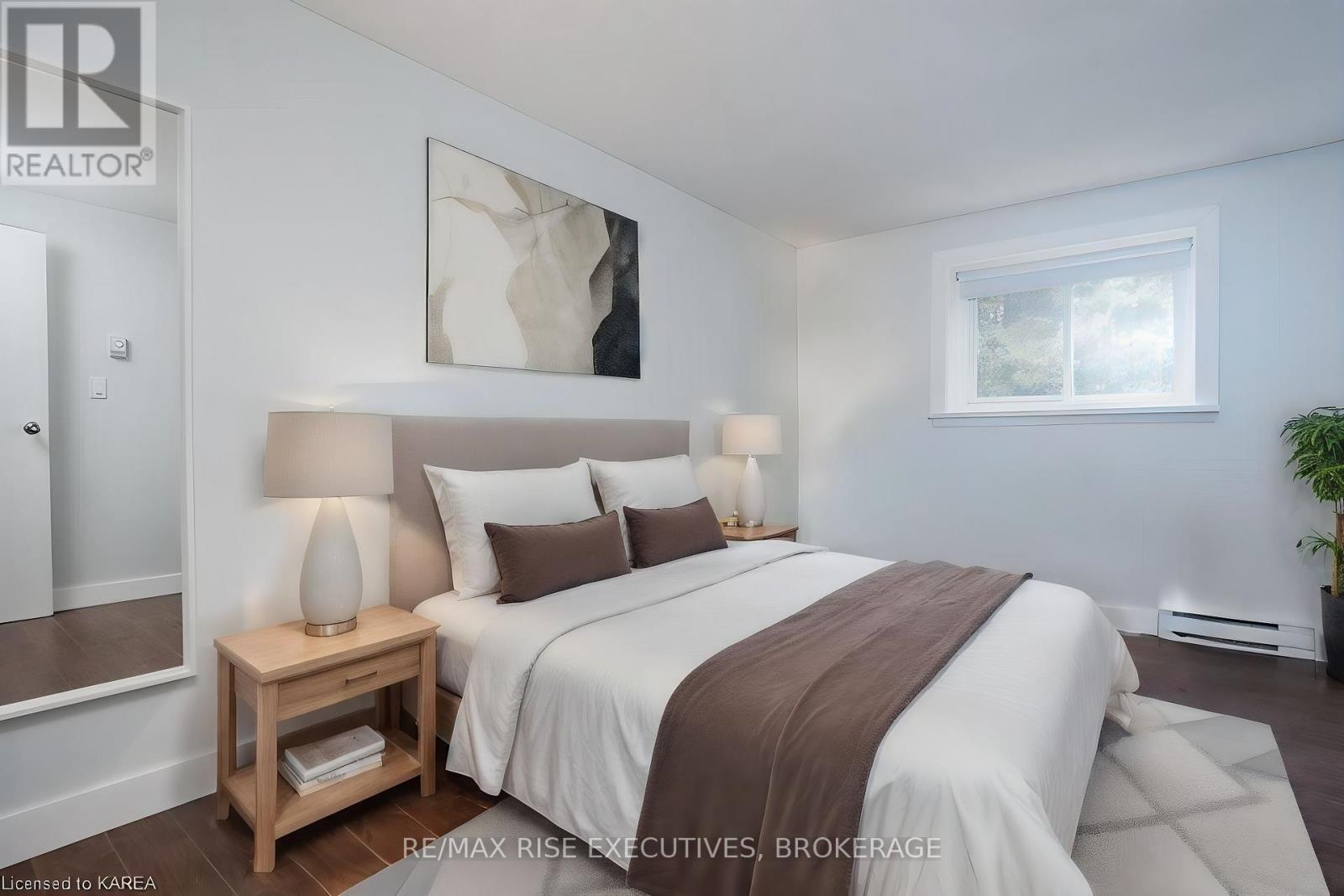 Photo 29 of 118 580 Armstrong Road, Kingston ON
