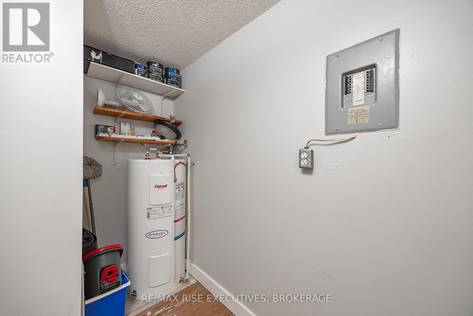 Photo 6 of 118 580 Armstrong Road, Kingston ON
