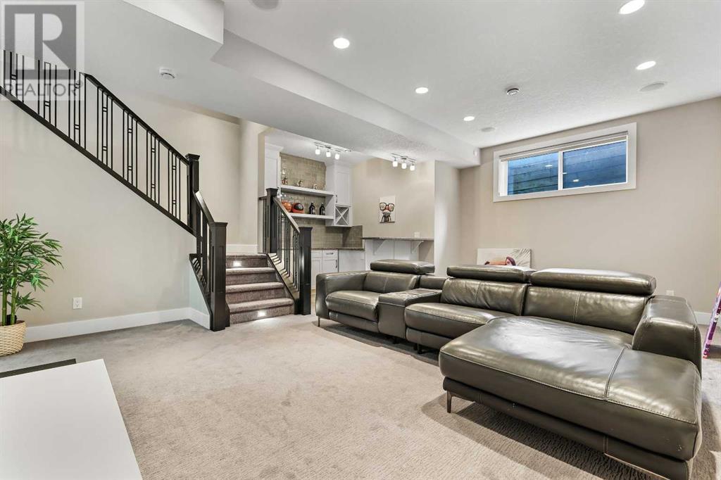 Single Family House for Sale in   Avenue SW South Calgary Calgary 
