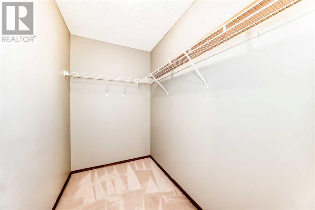 Single Family House for Sale in  Millview Square SW Millrise Calgary 