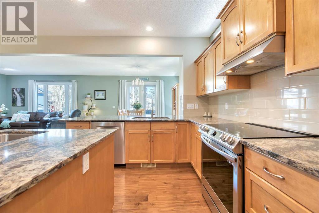 Single Family House for Sale in  Rockborough Green NW Rocky Ridge Calgary 