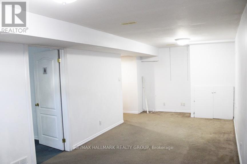 Photo 20 of 47 Emerald Meadows Drive, Ottawa ON