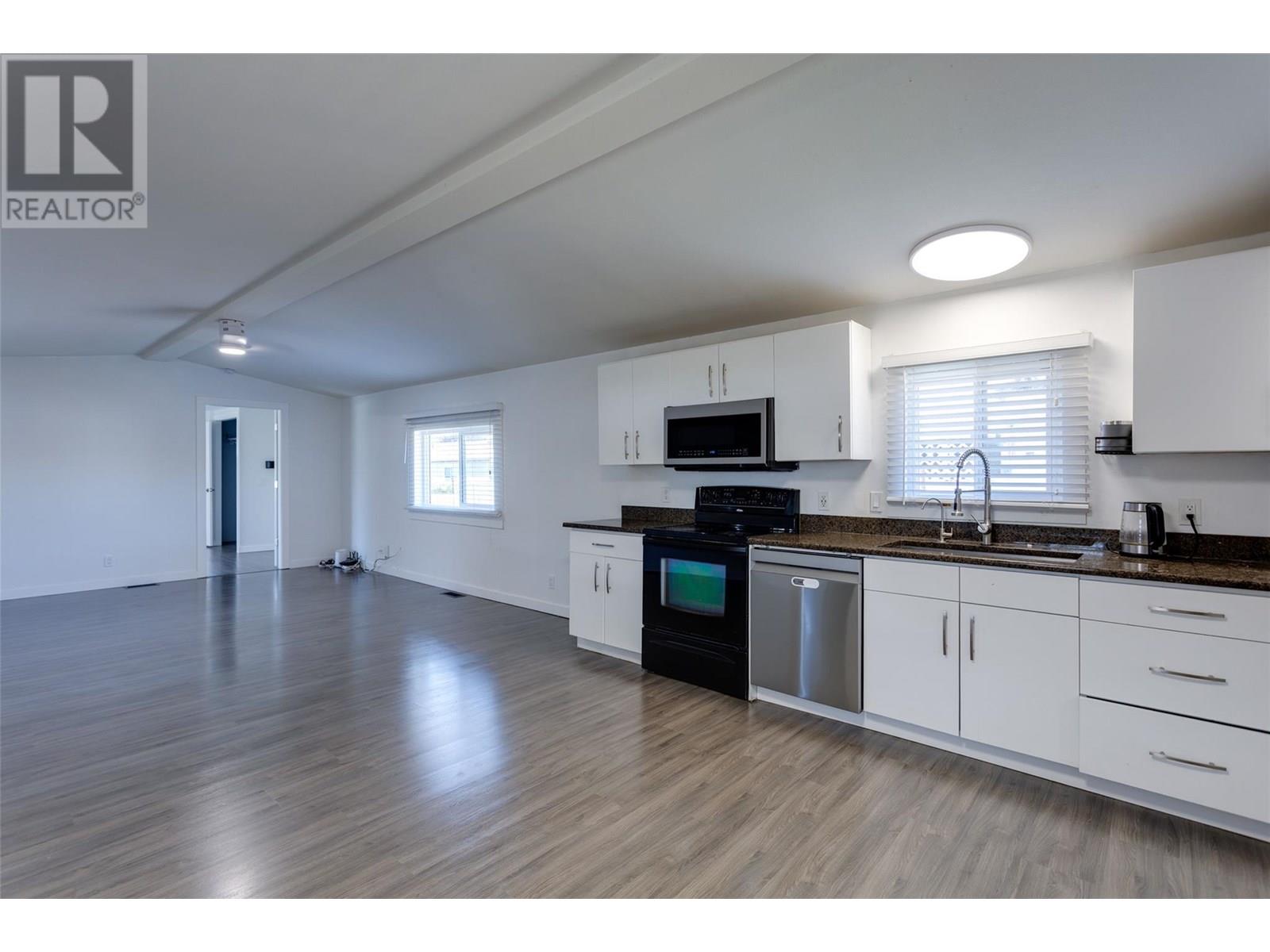 62 720 Commonwealth Road, Lake Country