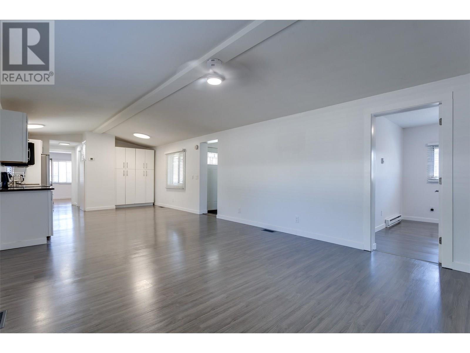 62 720 Commonwealth Road, Lake Country