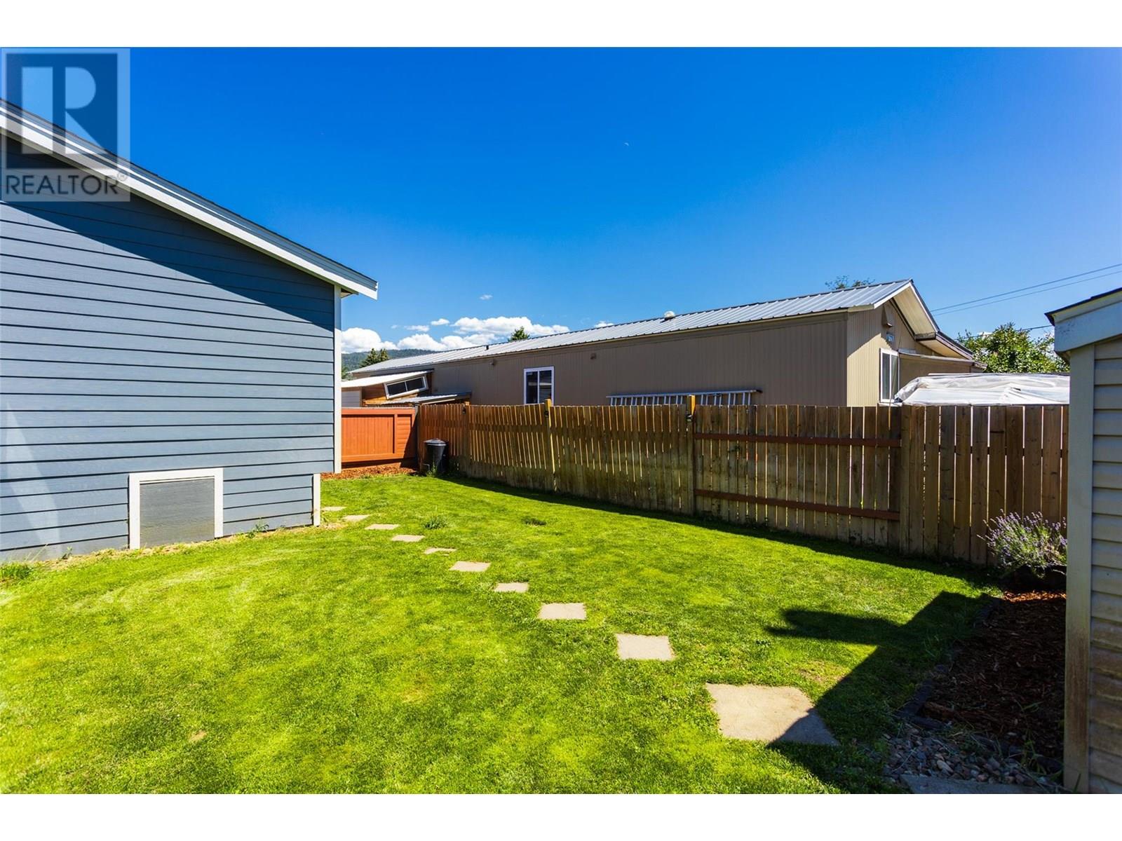 62 720 Commonwealth Road, Lake Country