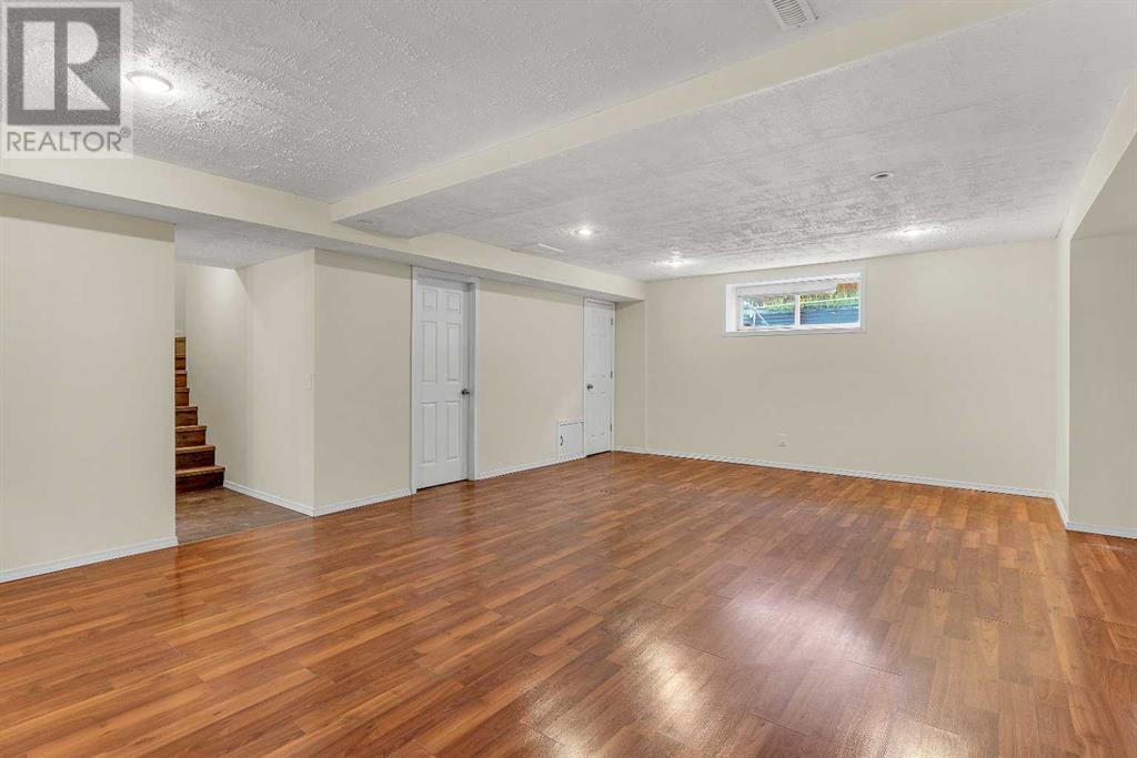 Single Family House for Sale in  Coventry Hills Drive NE Coventry Hills Calgary 
