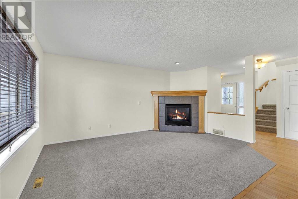 Single Family House for Sale in  Coventry Hills Drive NE Coventry Hills Calgary 