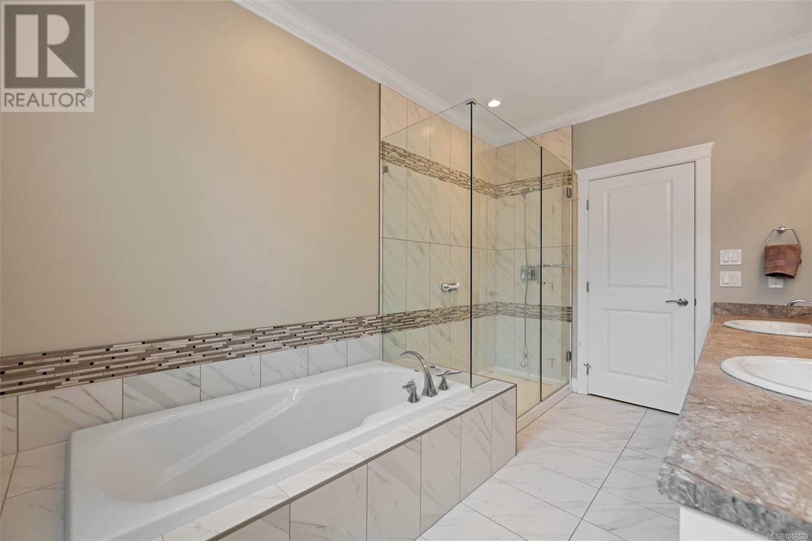 2175 Renfrew Rd, Shawnigan Lake