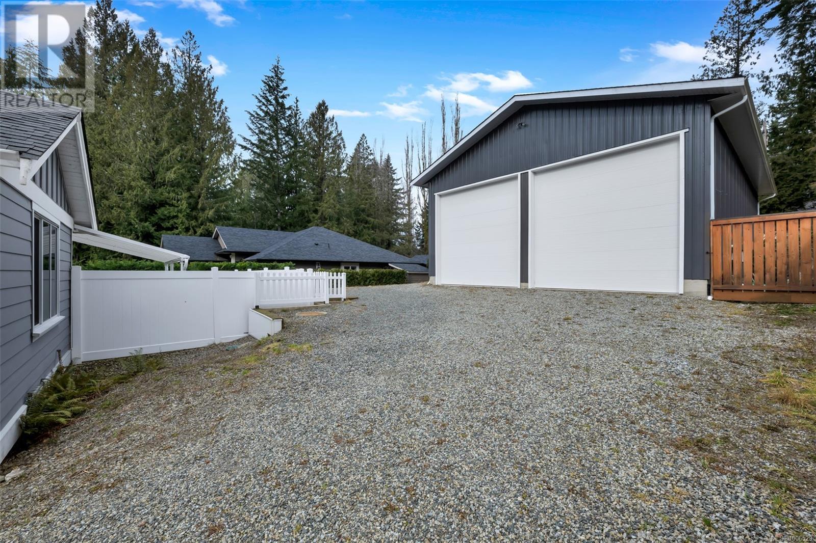 2175 Renfrew Rd, Shawnigan Lake