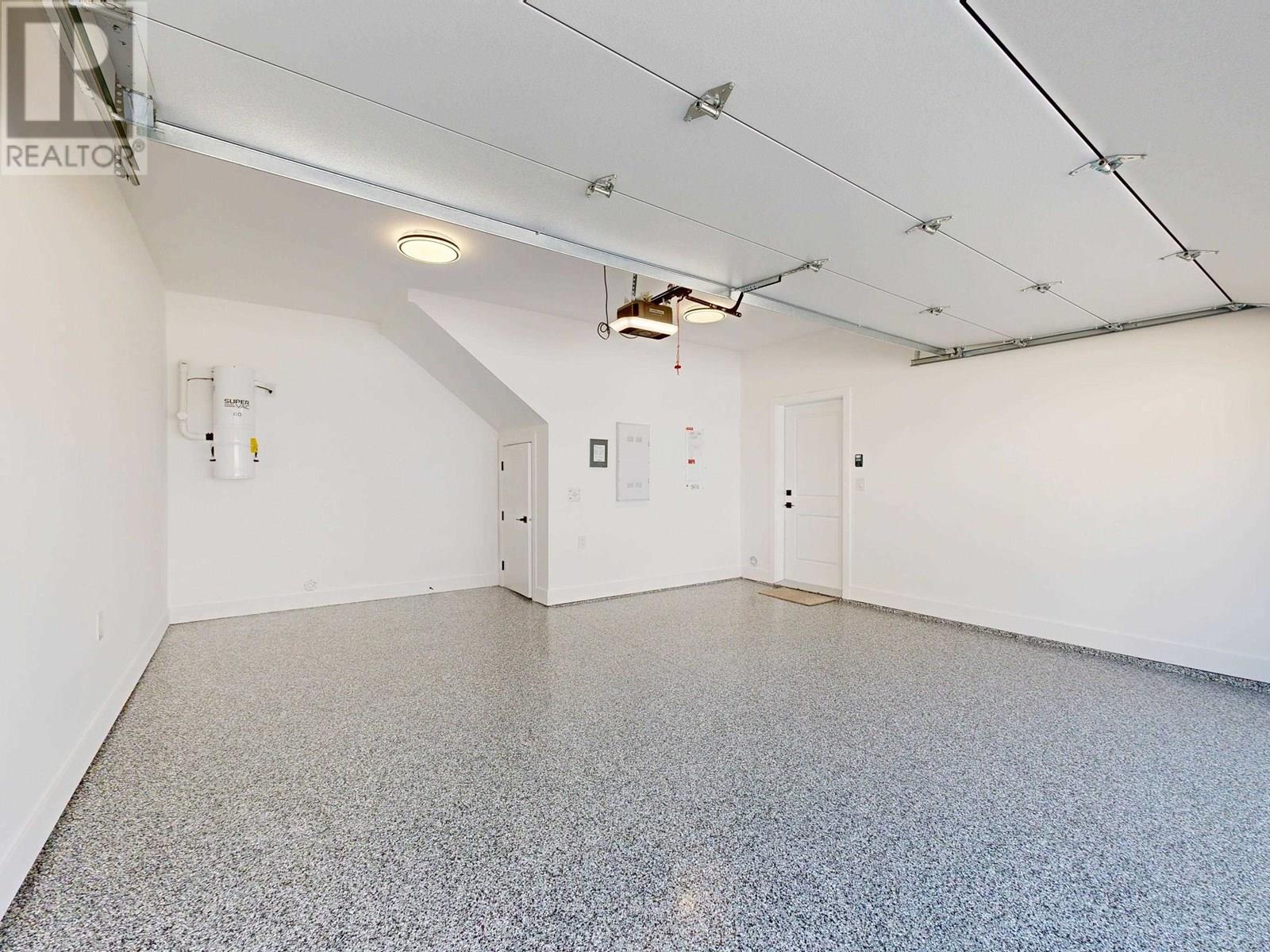 #9-7100 ASH Street, Richmond