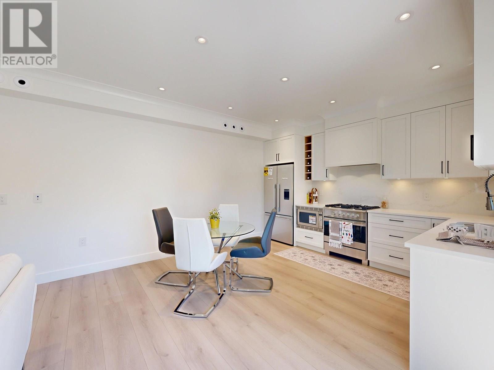 #9-7100 ASH Street, Richmond