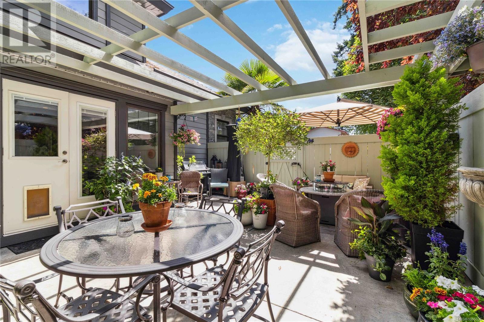 Photo 29 of 1702 De Sousa Pl, Saanich BC
