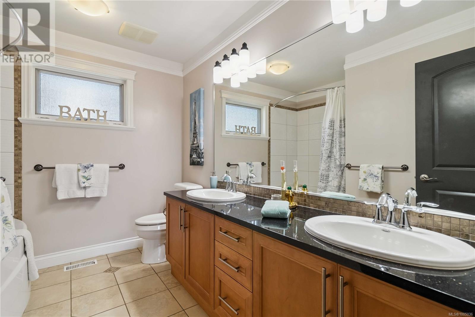 Photo 19 of 1702 De Sousa Pl, Saanich BC