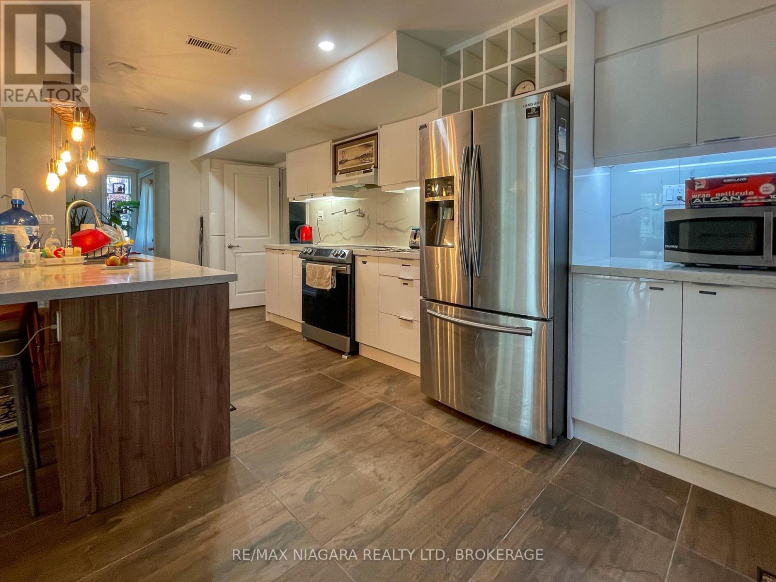Photo 10 of 9959 Beck Road, Niagara Falls ON