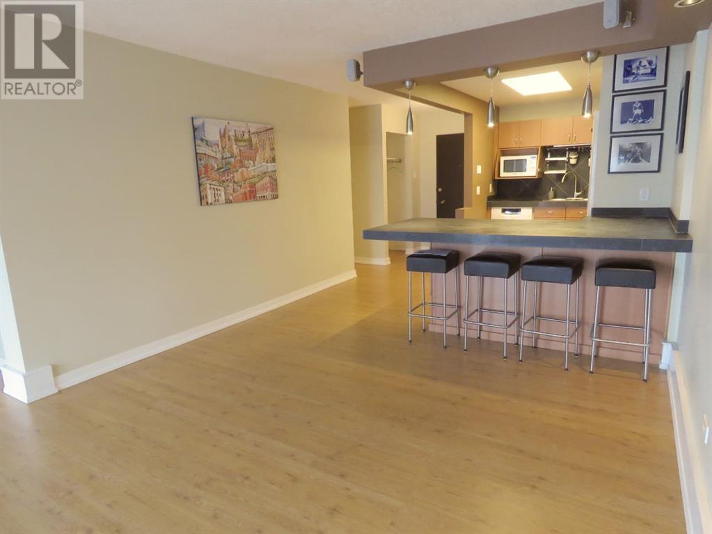 Single Family House Low rise for Sale in   Cedar Crescent SW Spruce Cliff Calgary 