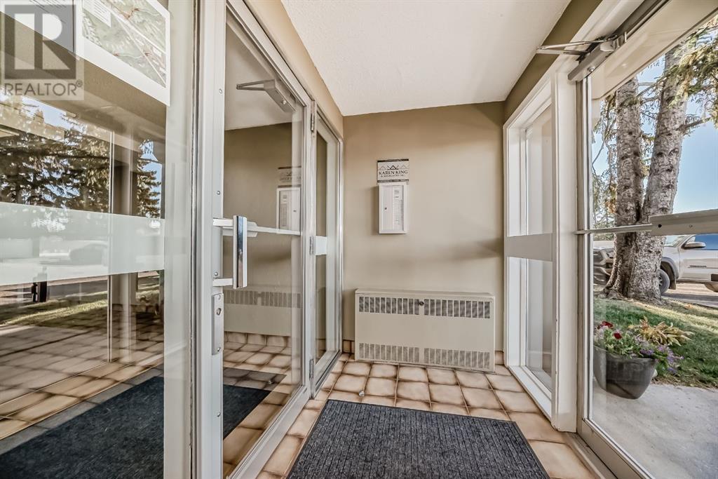 Single Family House Low rise for Sale in   Cedar Crescent SW Spruce Cliff Calgary 
