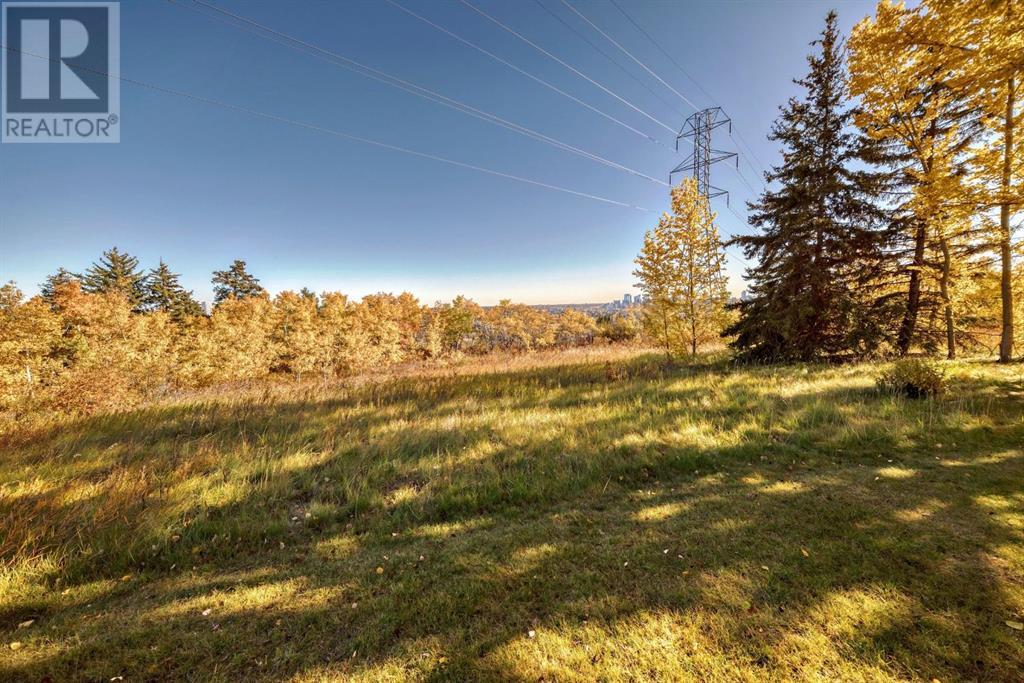 Single Family House Low rise for Sale in   Cedar Crescent SW Spruce Cliff Calgary 
