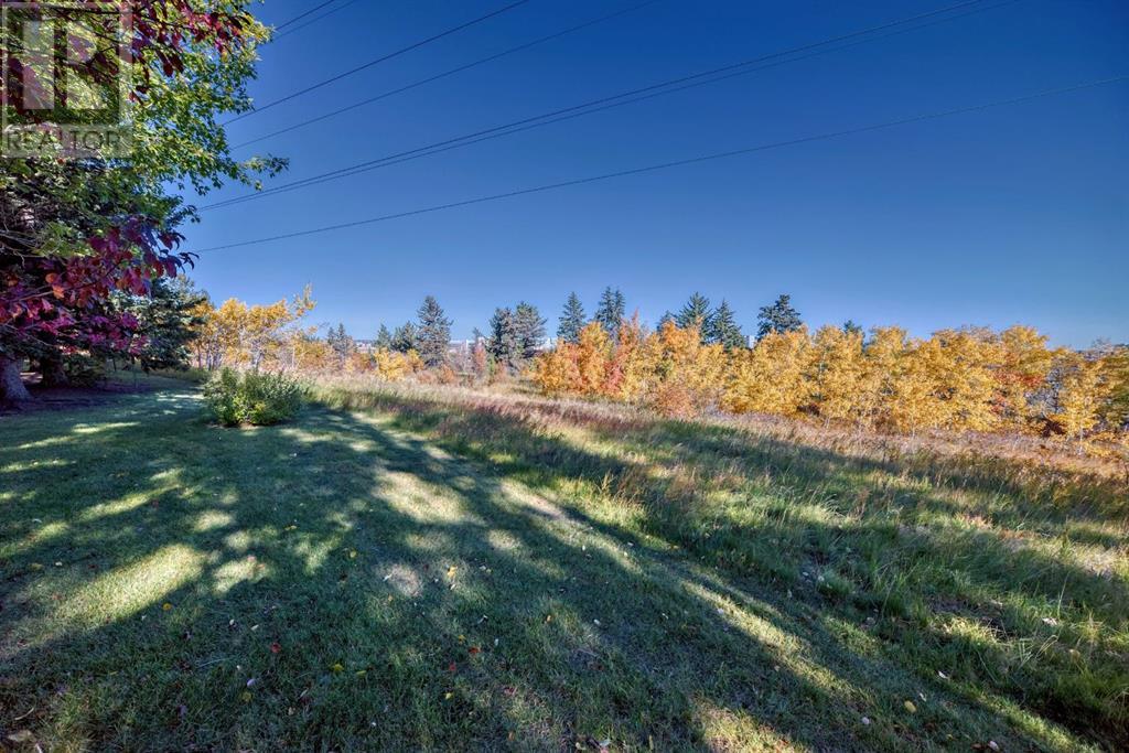 Single Family House Low rise for Sale in   Cedar Crescent SW Spruce Cliff Calgary 