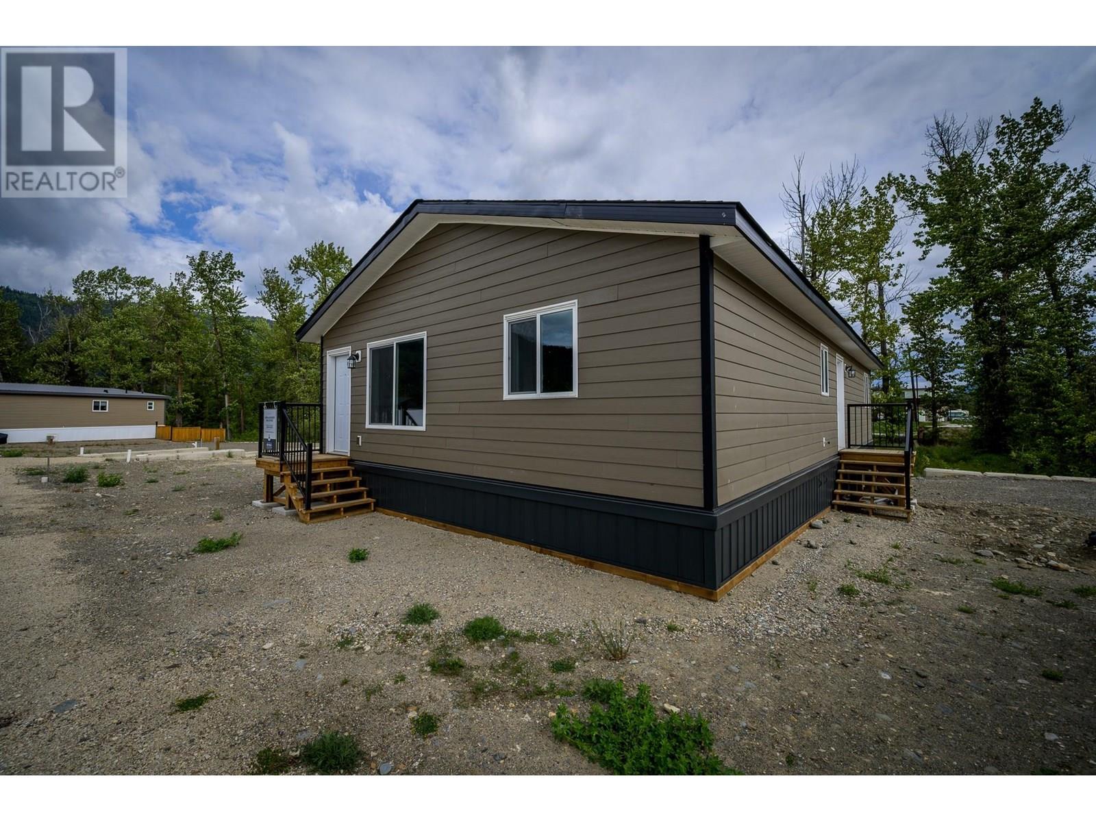 Photo 5 of 235 Aylmer Road Unit 52, Chase BC