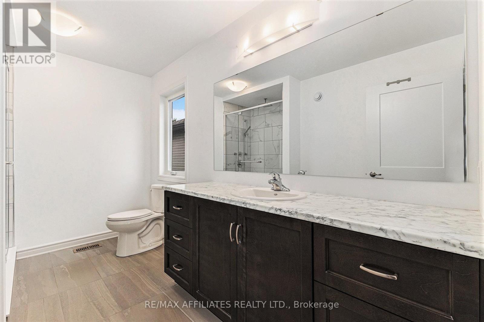 Photo 24 of 137 Seabert Drive, Arnprior ON