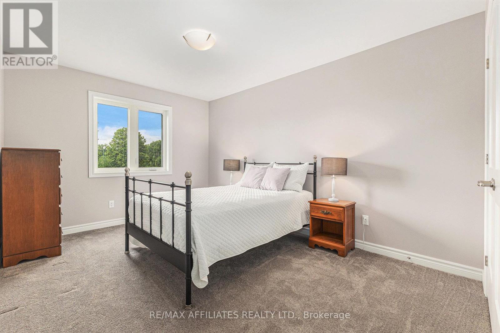 Photo 4 of 137 Seabert Drive, Arnprior ON