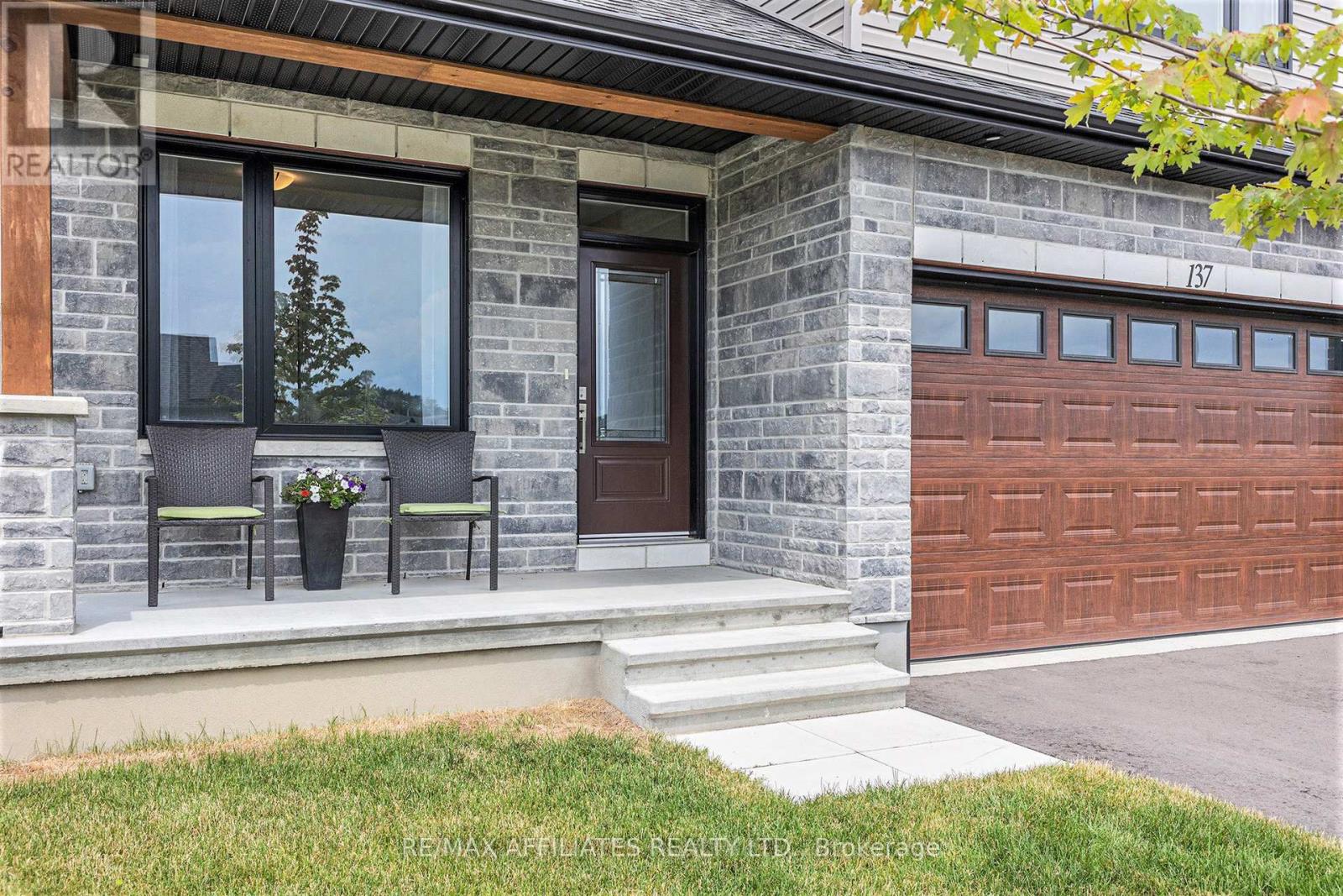 Photo 30 of 137 Seabert Drive, Arnprior ON